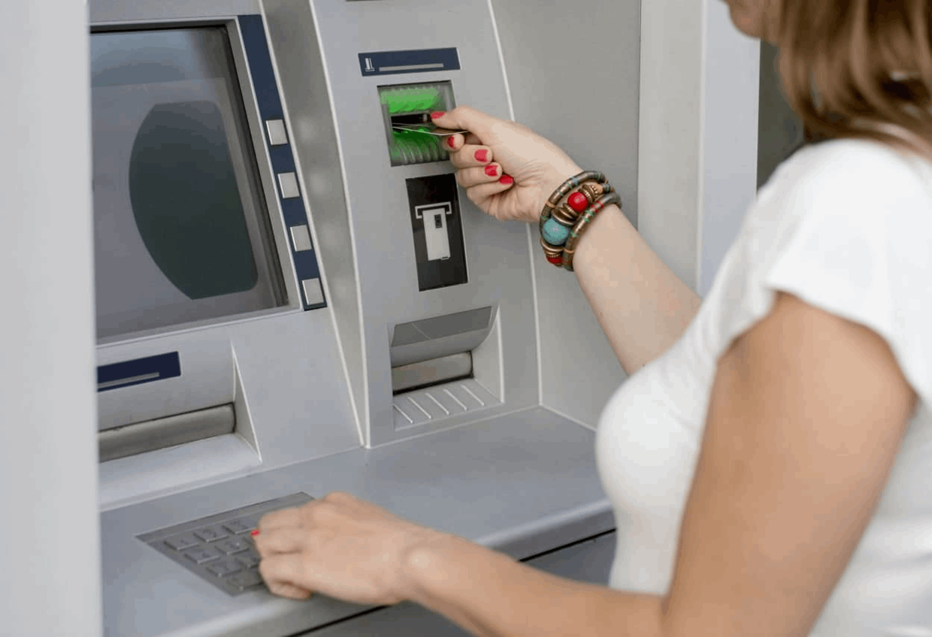 терминал и банкомат